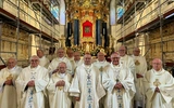 Za pół wieku kapłaństwa dziękowali u Pani Cierpliwie Słuchającej