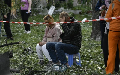 Co najmniej 14 zabitych, 55 rannych w rosyjskich atakach na Kijów
