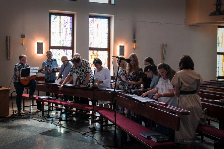 Rozesłanie przed rekolekcjami oazowymi 