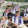  W pielgrzymce uczestniczyło trzech kapłanów, a wśród nich proboszczowie – ks. Marek Kądzielawa i ks. Rafał Jurczasiak.