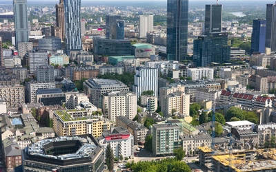 To współczesna opowieść o życiu metropolii.