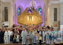 Pielgrzymi zapewniają, że każdego roku będą wracać do Matki Bożej Wychowawczyni.
