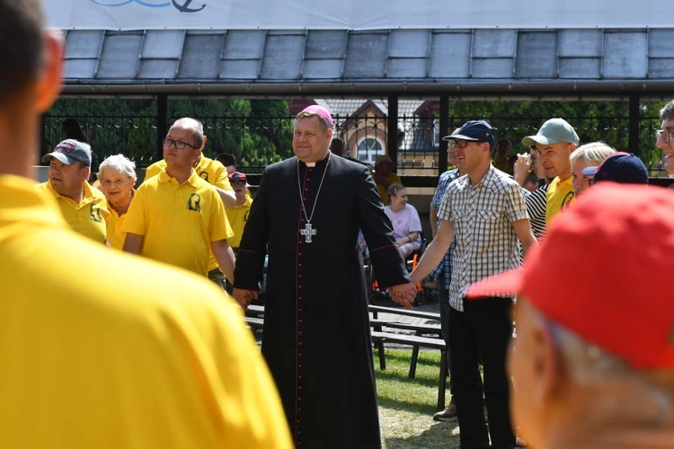 Pielgrzymka osób chorych i z niepełnosprawnością do Rokitna