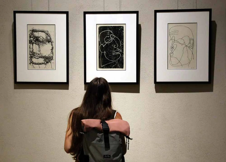 Wystawa rysunków Iwony Witki-Wawrzkiewicz