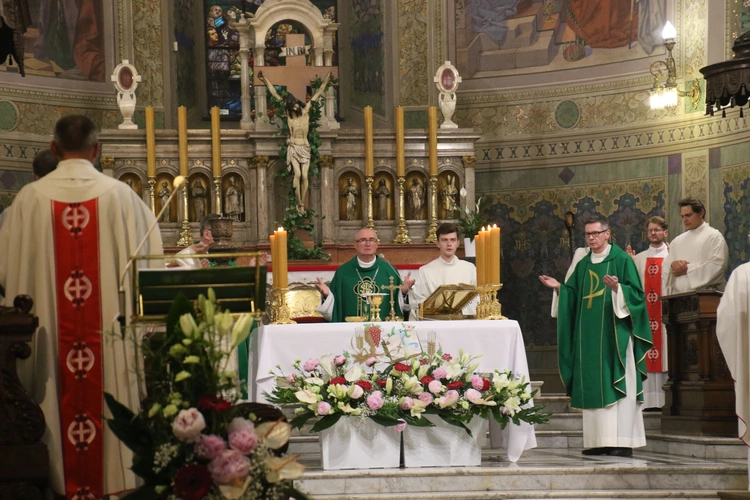 Płock. Msza za papieża