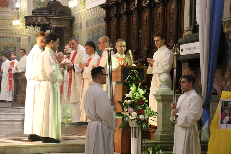 Płock. Msza za papieża