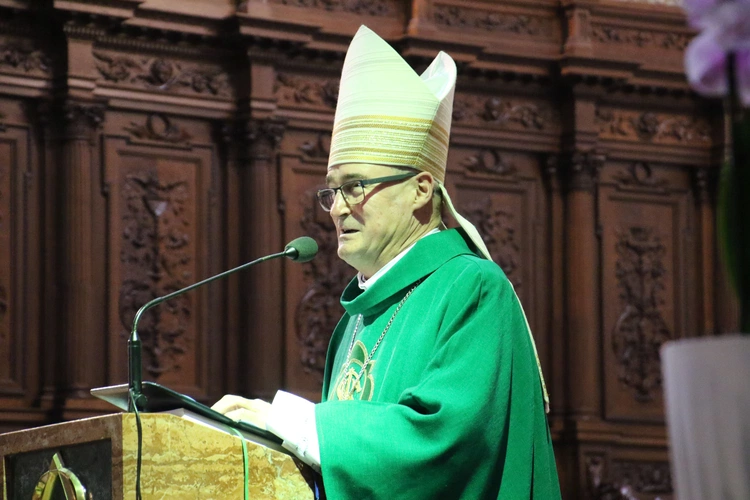 Płock. Msza za papieża