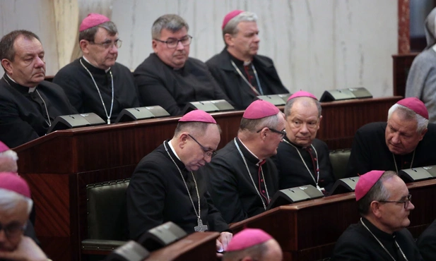 Przed nuncjaturą odbyła się manifestacja solidarności ze skrzywdzonymi w Kościele