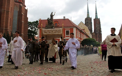 Abp Kupny: Spożywanie Ciała i Krwi Chrystusa jest włączeniem w Jego krwioobieg