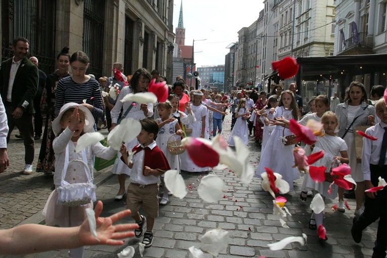 Boże Ciało 2025 - wrocławska procesja centralna