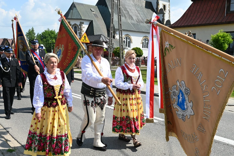 Z Najświętszym Sakramentem od ronda do ronda