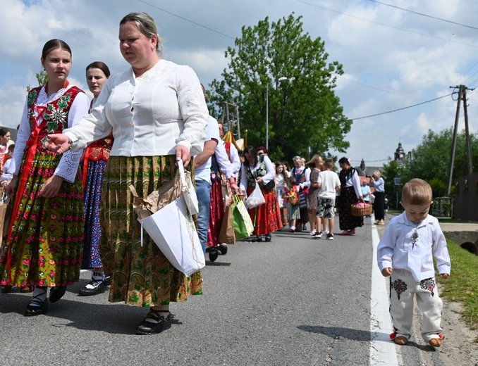 Z Najświętszym Sakramentem od ronda do ronda