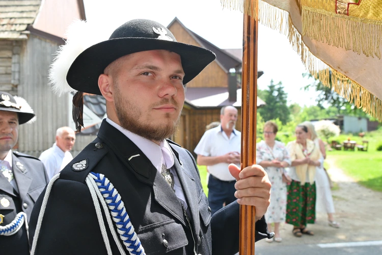 Z Najświętszym Sakramentem od ronda do ronda