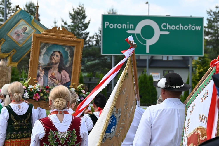 Z Najświętszym Sakramentem od ronda do ronda