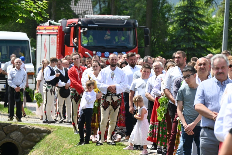 Z Najświętszym Sakramentem od ronda do ronda