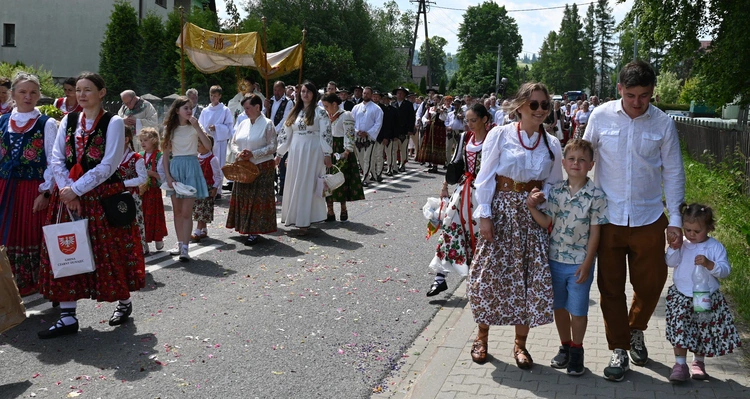 Z Najświętszym Sakramentem od ronda do ronda