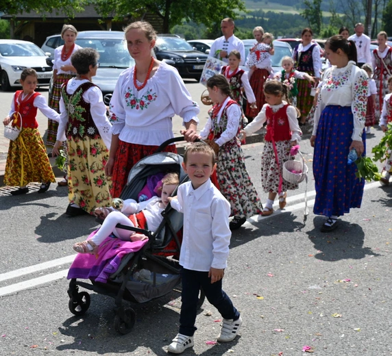 Z Najświętszym Sakramentem od ronda do ronda
