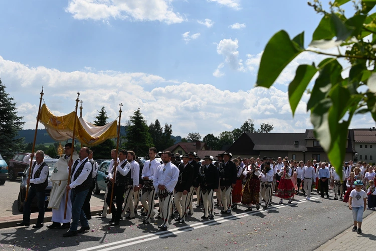 Z Najświętszym Sakramentem od ronda do ronda