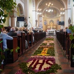 Kwiatowe dywany dla Jezusa - archidiecezja wrocławska