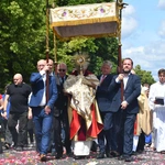 Procesja Bożego Ciała na ulicach Świebodzina