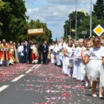 Procesja Bożego Ciała na ulicach Świebodzina