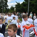 Procesja Bożego Ciała na ulicach Świebodzina