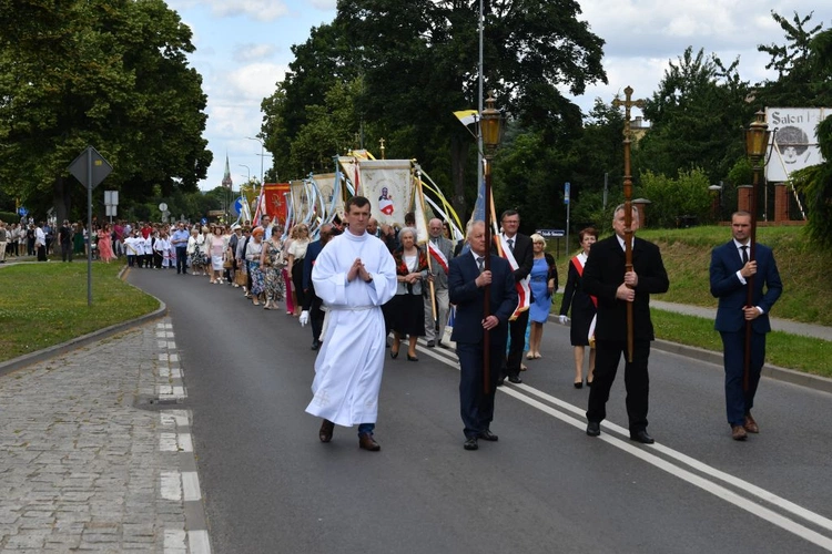 Procesja Bożego Ciała na ulicach Świebodzina
