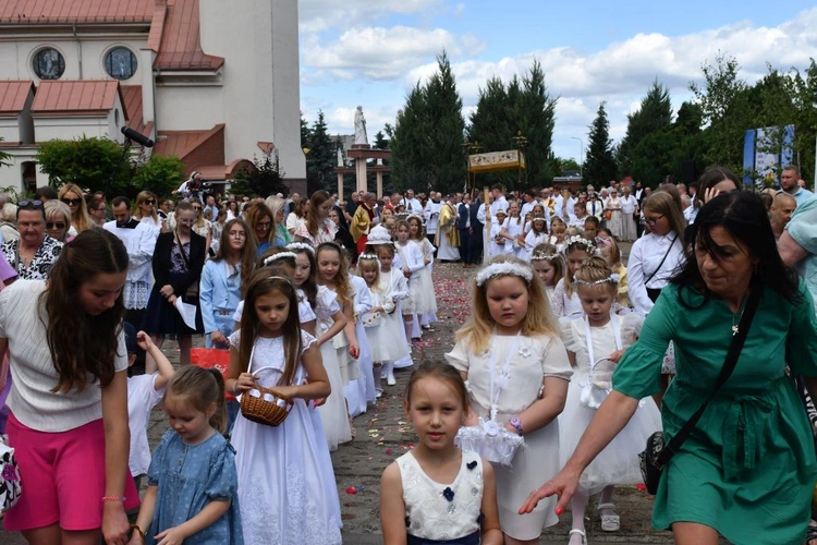 Procesja Bożego Ciała na ulicach Świebodzina