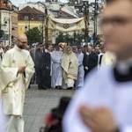 Boże Ciało. Procesja do czterech ołtarzy