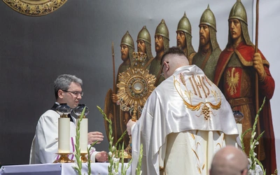 Boże Ciało. Ołtarz na placu Piłsudskiego