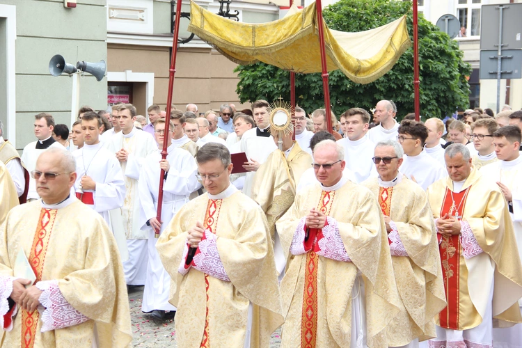Boże Ciało w tarnowskiej katedrze - procesja