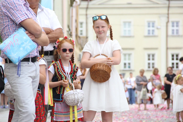 Boże Ciało w tarnowskiej katedrze - procesja