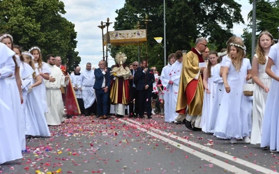Procesja eucharystyczna w Świebodzinie była transmitowana na cały świat