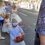 Procesja w centrum Legnicy