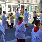 Procesja w centrum Legnicy