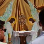 Procesja w centrum Legnicy