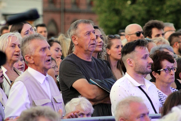 Uwielbienie "wNieboGłosy" 2025 w Boże Ciało