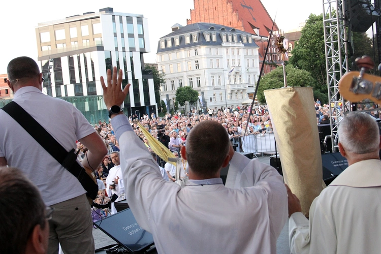 Uwielbienie "wNieboGłosy" 2025 w Boże Ciało