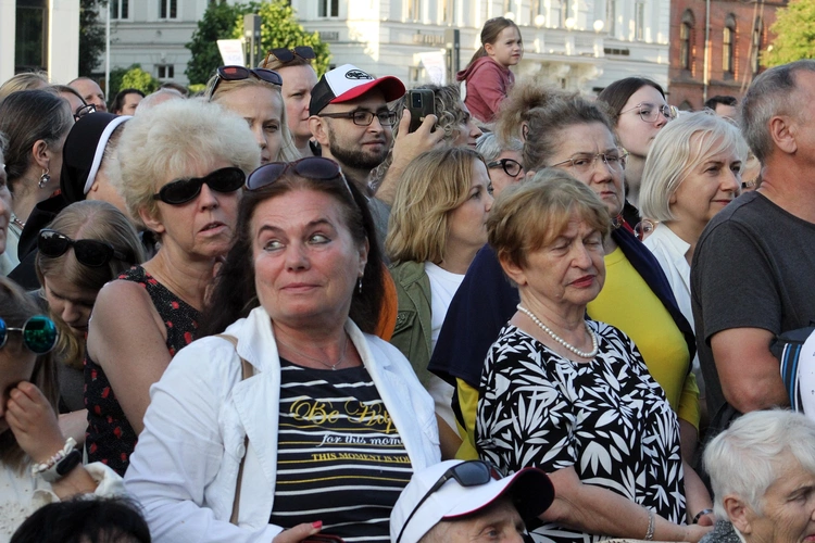 Uwielbienie "wNieboGłosy" 2025 w Boże Ciało
