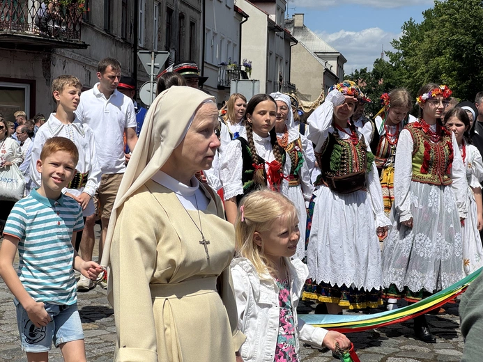 Boże Ciało w Łowiczu - procesja