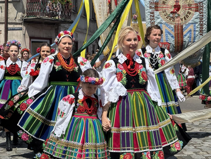 Boże Ciało w Łowiczu - procesja