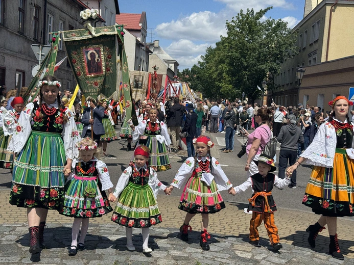 Boże Ciało w Łowiczu - procesja