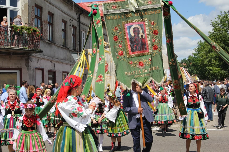Boże Ciało w Łowiczu - procesja