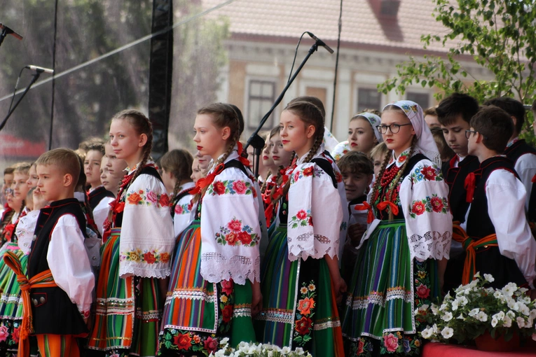 Boże Ciało w Łowiczu - procesja