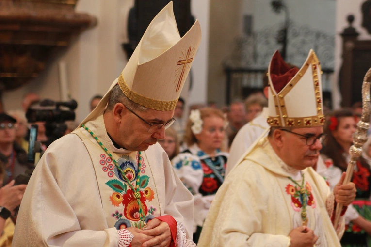 Boże Ciało w Łowiczu - Msza św.
