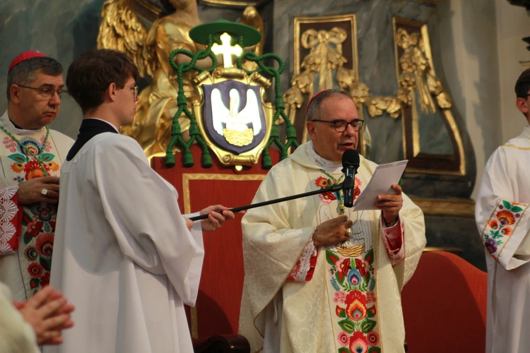 Boże Ciało w Łowiczu - Msza św.