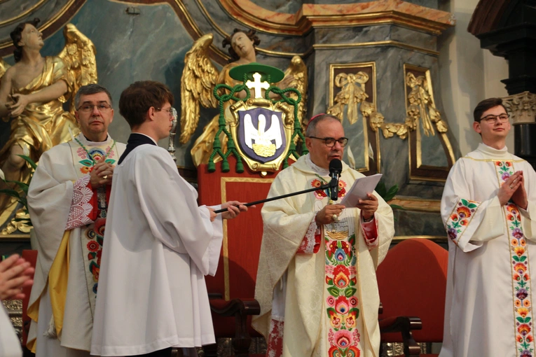 Boże Ciało w Łowiczu - Msza św.