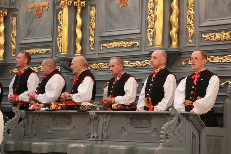 Boże Ciało w Łowiczu - Msza św.