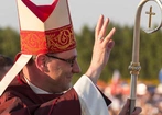 Prymas Polski: Kościół żyje dzięki Eucharystii