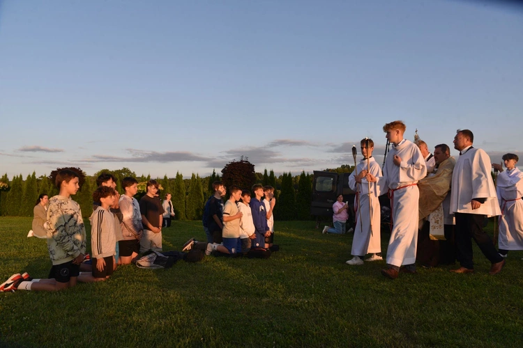 Uwielbienie w Zakliczynie